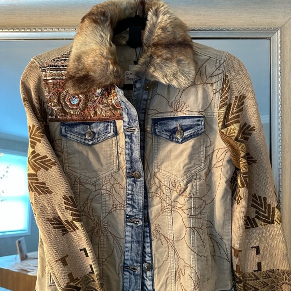 Brand:Desigual... Size 4 gorgeous denim jacket - Picture 8 of 9